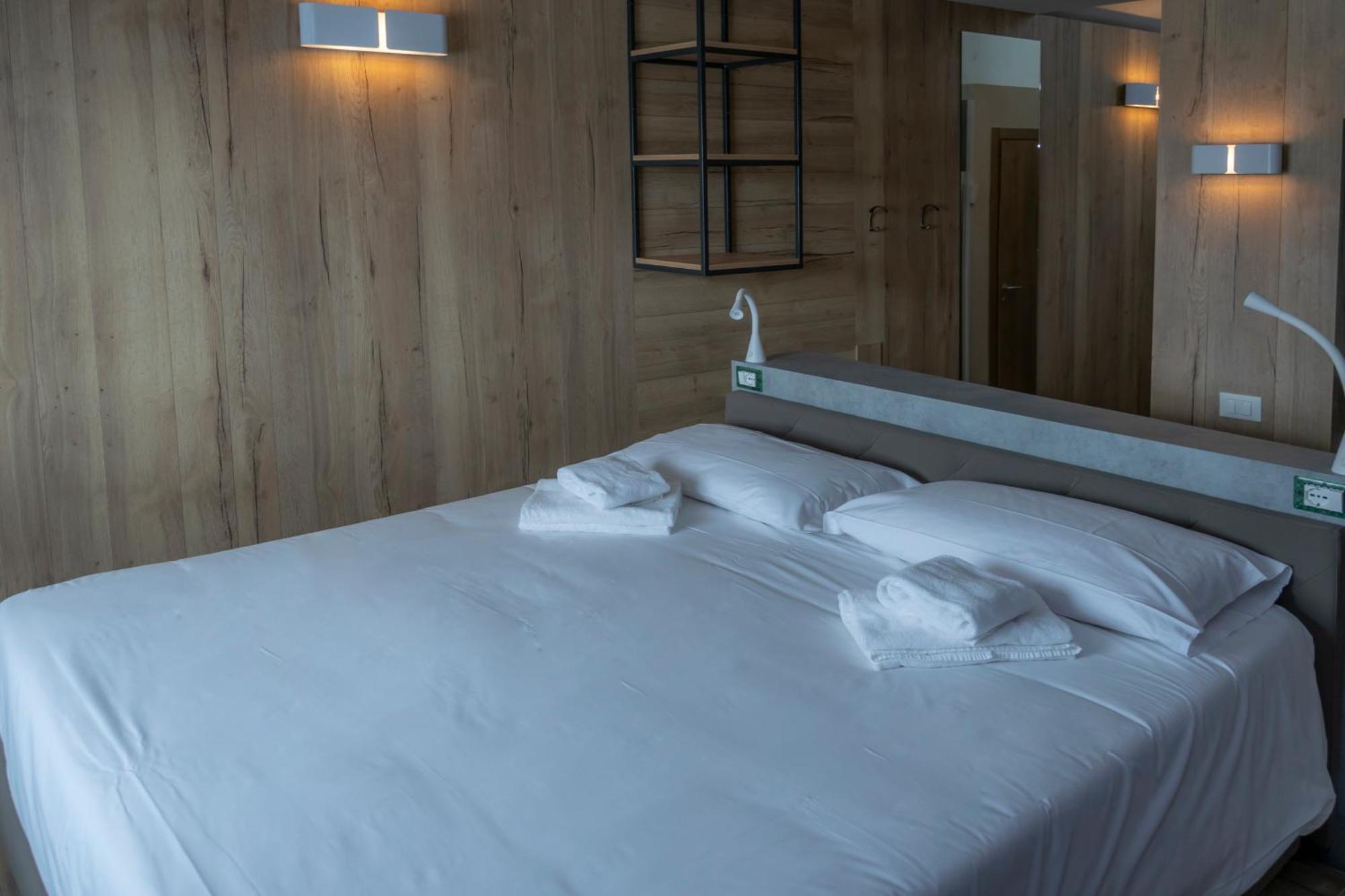 Hotel Petit Palais Breuil-Cervinia Zimmer foto