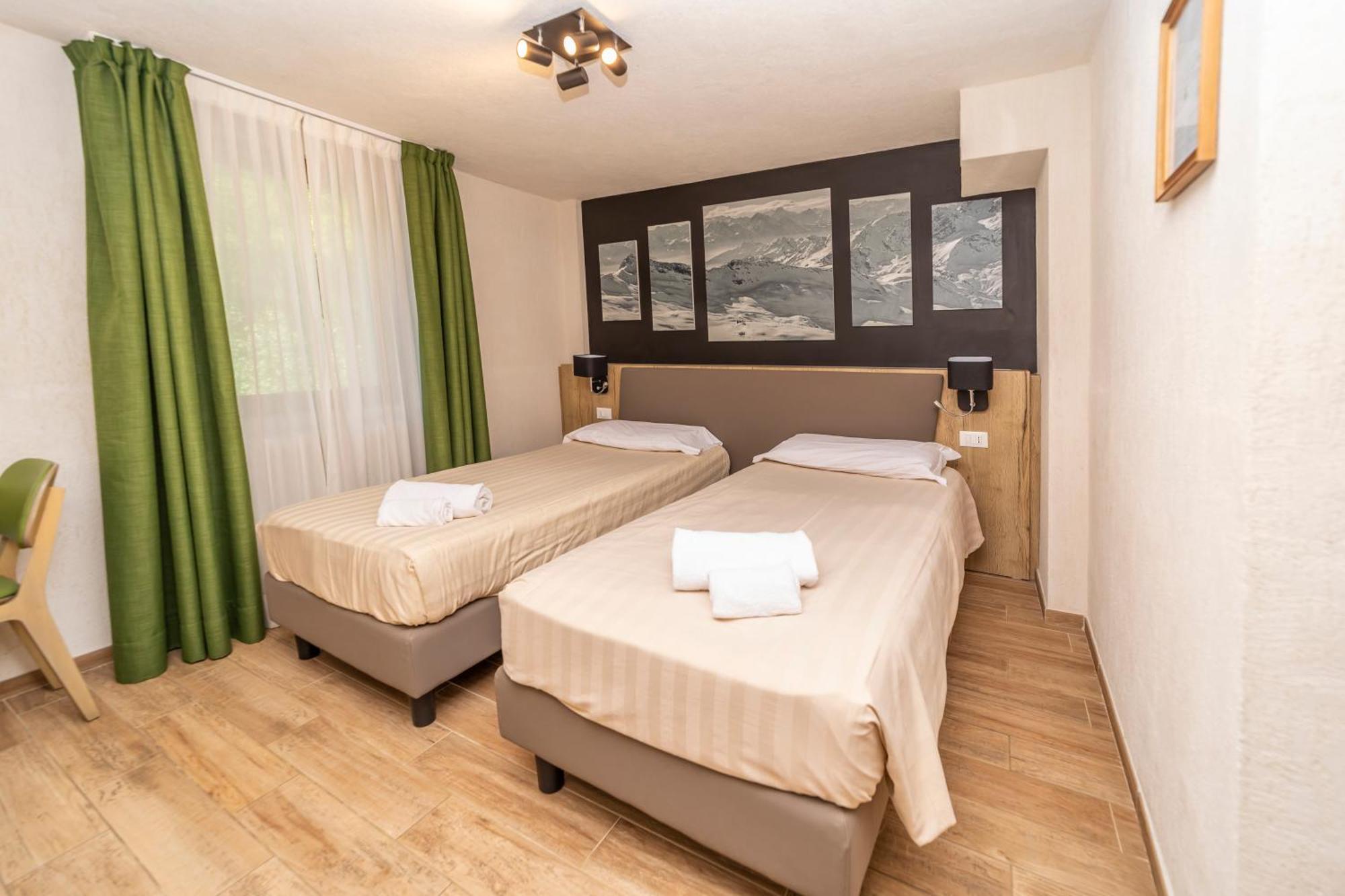 Hotel Petit Palais Breuil-Cervinia Zimmer foto