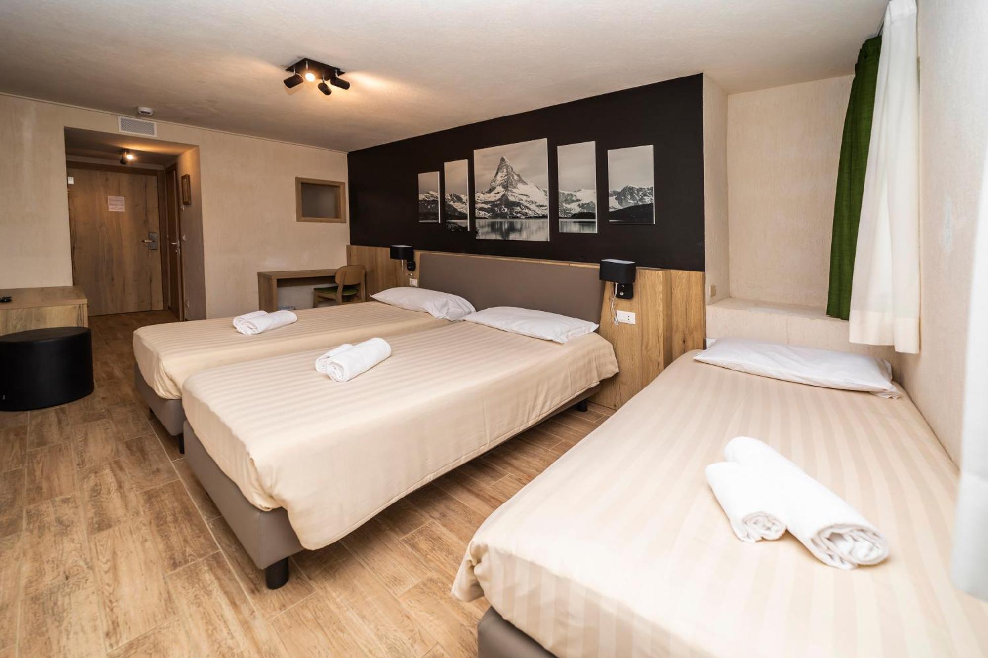 Hotel Petit Palais Breuil-Cervinia Zimmer foto